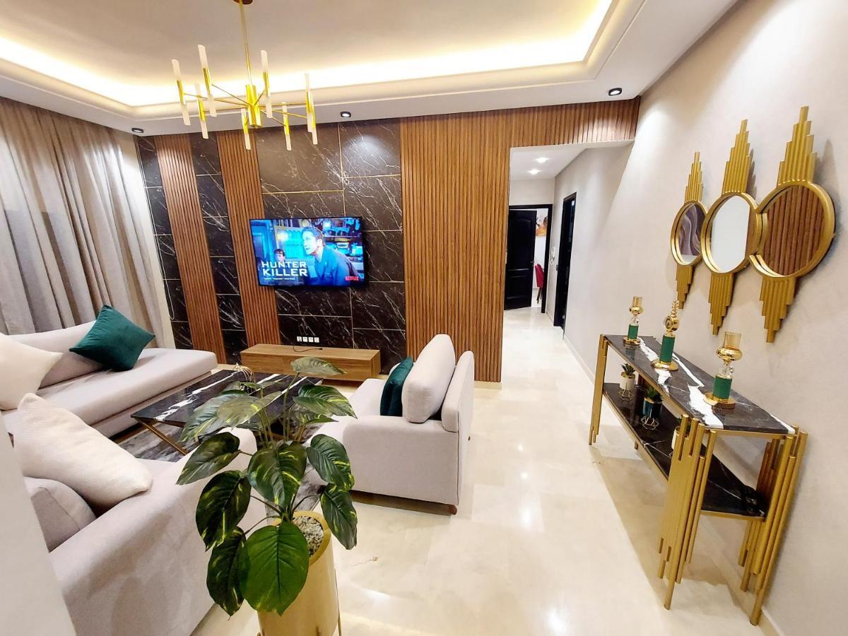 Modern Apartment Opposite The Hassan2 Mosque, Very Well Equipped And Stylish, 85 M2 With Gym And Direct Sea View With Underground Garage , Prohibits Unmarried Couples Of Arab Origin Casablanca Exterior foto